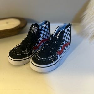 High top checkered vans!